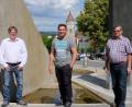 Bild: do
Stadtverbandsvorsitzender Dieter Kies, Bürgermeister Marcus Gradl und der städtische Kulturbeauftragte Michael König (von rechts) sind sich einig, das gesellschaftliche und kulturelle Leben in der Stadt Eschenbach mit Unterstützung der Vereinswelt neu zu beleben,