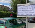 Bild: ü
Um die Verkehrsströme und -dichte in Kirchenthumbach auswerten zu können, befragen Mitarbeiter des staatlichen Bauamts und der Polizei am Ortseingang und -ausgang die Autofahrer.