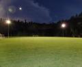 Bild: bgü
Eine neue LED-Anlage leuchtet den Trainingsplatz des SV Kauerhof mit 75 Lux praktisch taghell aus.