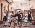 Bild: MG Fotografie/exb
Nun ist auch Ladies‘ Circle Amberg Vollmitglied. Dem neuen Serviceclub gehören aktuell zwölf Damen an. In der Mitte mit der neuen silbernen Amtskette Charterpräsidentin Nicole Asmus, rechts neben ihr Vizepräsidentin Ann-Julie Trepesch.