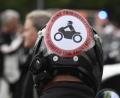 Bild: Roberto Pfeil/dpa
Der Vorschlag des Bundesrats, ein Fahrverbot für Motorradfahrer zu verhängen, stößt auf Widerstand und erhitzt die Gemüter der Biker.