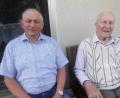 Bild: gef
Bürgermeister Franz Weiß (links) gratulierte Georg Knorr aus Lintach zum 90. Geburtstag.