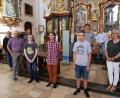 Bild: hmr
Die neue Stele für die Bilder der Täuflinge in der Basilika ist jetzt von den Initiatoren und Beteiligten vorgestellt worden.