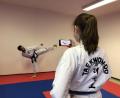 Bild: exb
Dominik Gruber (links), Bianca Flügel (rechts) und Sarah Götz (nicht im Bild) von der Kinder- und Jugendgruppe der Taekwondo-Abteilung nehmen derzeit viele Kurzvideos für die Kinder auf, damit diese auch Zuhause weiter ihren Sport ausüben können.