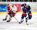 Bild: Werner Moller
Elias Maschke (rechts) ist einer der fünf Nachwuchsspieler, die in der kommenden Saison zum erweiterten Oberliga-Kader der Blue Devils Weiden gehören.
