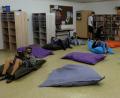 Bild: Mittelschule Mitterteich/exb
Im neu gestalteten Lesezimmer der Mittelschule Mitterteich können die Schüler auf bequemen Sitzsäcken Platz nehmen und es sich mit einem Buch gemütlich machen.