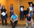 Bild: jst
Auf dem Foto sind (von links) Hartmut Gebelein (Theorie), Hannah Mayer, Marie Langgärtner (Klavier), Georg Obermaier (Klarinette/Saxofon), David Daniel, Joachim Steppert, Luisa Ulrich und Richard Waldmann.