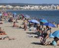 Symbolbild: Clara Margais
Im Mallorca-Urlaub hat sich eine Familie mit dem Coronavirus infiziert.