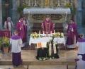 Bild: jzk
Das Gedenkrequiem für Pater Richard Schöpf zelebrierte Stadtpfarrer Thomas Kraus (Zweiter von rechts). Domkapitular Thomas Pinzer (Dritter von links) hielt die Traueransprache.