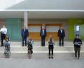 Bild: Fichtelgebirgsrealschule Marktredwitz/exb
Ehrung der Besten des Abschlussjahrgangs 2020: Im Bild in der hinteren Reihe von links Dennis Gefel, Schulleiter Oliver Brandt, Zweiter Bürgermeister Horst Geißel, Landratsstellvertreter Roland Schöffel; vorne von links Lea Boller, Alina Dylda, Jessica Neiman, Sarah Bäuml.