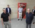 Bild: Winkler
Am 18. Oktober startet der Förderkreis für Kammermusik die Konzertsaison. Darüber freuen sich (von links) Vorsitzender Christoph Thomas, Christoph Skutella (Schriftführer), Harald Roth (künstlerischer Leiter), Falk Knies (Schatzmeister) und Bürgermeister Reinhold Wildenauer.