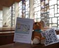 Bild: exb
Kerstin Tischner und die kleine Kirchenmaus sind die Initiatoren eines Pfarrei-Ausflugsführers.