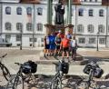 Bild: sne
Mitglieder der Skiabteilung der SV TuS/DJK Grafenwöhr erleben zehn aufregende Tage bei ihrer Radtour von Cuxhaven nach Prag.