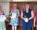 Bild: rha
Für langjährige Treue im Liederkranz werden drei Sopranistinnen geehrt (von links): Ehrenvorsitzender Franz Eschenwecker, Gisela Weiß (40 Jahre), Veronika Pröls (50 Jahre), Kristin Platzer (10 Jahre) und Vorsitzende Rosi Hasenstab.