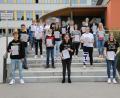 Bild: akp
Die erfolgreiche Teilnehmer am Bundesjugendschreiben freuten sich über ihre Urkunden, die bei jeder Bewerbung ein zusätzlicher Türöffner sein können.