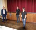 Bild: kro
Regina Gerl (Zweite von rechts) ist neue Vorsitzende des Turnvereins Waldsassen. Benjamin Fischer (rechts) wurde zum Dritten Vorsitzenden gewählt, Karlheinz Lutz (Zweiter von links) wurde als Kassierer bestätigt. Die Wahlen leitete Bürgermeister Bernd Sommer (links).