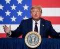Archivbild: Evan Vucci/dpa
Donald Trump twittert sich um Kopf und Kragen.