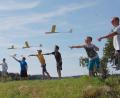 Bild: mfh
Start frei für die selbst gebastelten Flugmodelle.