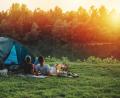 Bild: cherryandbees – stock.adobe.com
Entspannen in der Natur. Die Oberpfalz lockt Wanderer und Camper mit vielen Reizen.