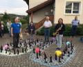 Bild: Karin Ockl/exb
Im Bild (von links): Dirigent Günther Freundl, Gisela und Werner Schnabl, 1.Vorsitzende Karin Ockl.