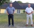 Bild: ral
Auch in den nächsten sechs Jahren führt der Bürgermeister der Gemeinde Fensterbach, Christian Ziegler (links) den Wasserzweckverband Fensterbach-Schmidgaden. Ihm zur Seite steht der Bürgermeister der Gemeinde Schmidgaden, Josef Deichl.