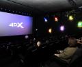 Bild: Stephan Huber
Auf den Kinosesseln in diesem 4DX-Saal können sich Zuschauer künftig kräftig durchrütteln lassen.