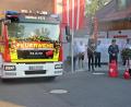 Bild: jma
Die beiden Pfarrer bei der Segnung des neuen Mittleren Löschfahrzeugs der Feuerwehr Hütten.