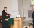 Bild: ads
Nach 37 Dienstjahren, davon 14 Jahre in Amberg, wurde Pfarrer Johannes Blohm (rechts) von Dekan Karlhermann Schötz vom aktiven Dienst in der evangelischen Kirche entpflichtet.