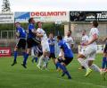 Bild: gb
Die SpVgg SV Weiden (blaue Trikots) gewann am Freitagabend das Testspiel gegen Bayernligist DJK Vilzing verdient mit 4:2.