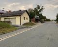 Bild: Eichl
In der Kirchenstraße wird über Tempo 30 nachgedacht und über eine Verlängerung des Gehwegs bis zur Staatsstraße.