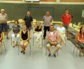 Bild: bkr
Die alte und fast neue Vorstandschaft. Die Stuhlreihe v.l.: Katja Heinz, Elke Bauer, Corina Peetz, Ronja Prechtl, Wolfgang Buchbinder, Anita Schmidt und Kerstin Legath. Stehend v.l.: Josef Bauer, Josef Dötsch, Bürgermeister Markus Brauner und Matthias Siebeneichner.
