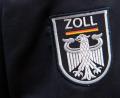 Bild: dpa
Die Zollbeamten in Waidhaus fischten aus dem Reiseverkehr einen rumänischen Sattelzug, der 19 Tonnen unversteuerten Tabak geladen hatte. Nun steht der Fahrer vor Gericht.