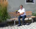Bild: spi
So kann der erste Schultag, äh Arbeitstag, ja nur gelingen. Zum Amtsantritt vor circa 100 Tagen bekommt Bürgermeister Bernhard Stangl von seiner Familie eine Schultüte mit dem Pressather Stadtwappen. Das Geschenk hält er seitdem in Ehren.