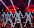 Bild: Sven Hoppe/dpa
Die Backstreet Boys auf der Bühne (von links): Kevin Richardson, Howie Dorough, A. J. McLean, Brian Littrell und Nick Carter. Ihnen kam im Juli 1999 die damals 18 Jahre alte Schülerin Corinna Frey aus Rieden nach dem Konzert in der Ostbayernhalle sehr nahe.