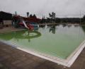 Bild: kro
Das Freibad Altglashütte ist dringend sanierungsbedürftig. Bei der Verwirklichung des angedachten „Natur- und Klimaverständniszentrums Silberhütte“ sollte es nach Ansicht von Bürgermeister Alfred Stier mit saniert werden – aber das könnte noch dauern.