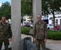 Bild: rti
Stabsfeldwebel Huberth Rosner (links) und Oberstleutnant Thorsten Klapp erläuterten, wie die Reservistenarbeit im Landkreis Tirschenreuth funktioniert.