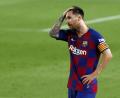 Bild: Joan Monfort/dpa
Lionel Messi schiebt Frust. Er bleibt beim FC Barcelona, aber wohl nicht aus freien Stücken.