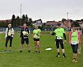 Bild: ü
Die Trainer der Lauf-10-Veranstaltung erhalten für ihr Engagement kleine Geschenke: Betty Friedl (von links), Monika Kellner, Kerstin Geyer, Moni Thurn, Vroni Prösl, Gerhard Fronhöfer, Elfriede Gradl, Jürgen Geyer und Karoline Sobirey.