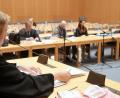Bild: Gabi Schönberger
Oberstaatsanwalt Peter Frischholz (links) plädierte auf 7,5 Jahre. Die Strafkammer entsprach dieser Forderung in voller Höhe.