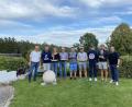 Bild: Alex Härtl/exb
Präsident Wolfgang Dietzler (von links), Clubmeister Norbert Bauernschmidt, Clubmeisterin Emma Übelacker, Senioren-Clubmeister Franz Weiler, Jugend-Clubmeister Konstantin Rupprecht, Vierer-Clubmeister Michael Keck und Frank Reichenberger, Lochspiel-Clubmeister Max Reichenberger und Sportwart Markus Jobst freuen sich über die Ergebnisse der Clubmeisterschaften.