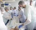 Symbolbild: Jean-Francois Badias/dpa
Ob ein Krankenhaus nah beim Patienten ist, kann über Leben und Tod entscheiden.