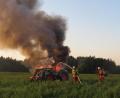 Bild: Polizei Sulzbach-Rosenberg
Der Traktor stand lichterloh in Flammen