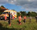 Bild: BRK-Kreisverband/exb
BRK-Kreisvorsitzender Franz Stahl, Bürgermeister Franz Schöner, Planer Roland Haas (SelbW, BRK-Rettungsdienstleiter Klaus Dvorak, BRK-Wachleiter Richard Cruz und BRK-Kreisgeschäftsführer Holger Schedl (von rechts) beim Spatenstich für den neuen BRK-Rettungsdienststandort Griesbach. Mit dabei waren auch Notfallsanitäterin Corinna Reuß und Rettungssanitäter Horst Urbanczyk am „Rot Kreuz Griesbach 71/1“ (links hinten).