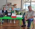 Bild: gsp
Sarah Harsch, Sylvia Benjamin und Brigitte Netta von Digi-MINT-Kids (von links) freuen sich mit Michael Geiss (rechts) von der Conrad-Stiftung über die neue digitale Ausstattung der Kindertagesstätte.