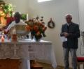 Bild: twg
Pfarrer Josef Waleszczuk (vorne links) und Pfarrer Paul Ezenwa (vorne rechts) feierten gemeinsam den Gottesdienst in der Klausenkirche.