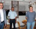 Bild: stg
Ute Barde wurde zur neuen Ortssprecherin gewählt. Es gratulierten (von links) Bürgermeister Roman Schäffler, Wahlleiter Martin Graser sowie Zweiter Bürgermeister Hermann Schraml