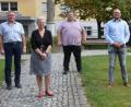 Bild: jr
Das neu gewählte Vorstandsteam der SPD Konnersreuth, von links Edgar Wenisch, Anni Kreuzer, Kreisrat Helmut Zeitler, Ortsvorsitzender Markus Wenisch, Johann Kreuzer, Kreisvorsitzende Brigitte Scharf, Gerald Härtl, Sonja Zimmermann, Alexander Martin, Fraktionsvorsitzender Wolfgang Pötzl und Herbert Neumann.