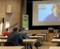 Bild: Bäumler/fph
Einige Experten wurden aus Berlin und der Schweiz per Video-Vortrag in die Fichtelgebirgshalle zugeschaltet.