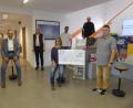 Bild: rn
Thomas Schraml (rechts) übergibt an die Vertreter des Fördervereins der Markus-Gottwalt-Schule, der Seniorengemeinschaft "Generationen Hand in Hand" und der Schützengesellschaft St. Sebastian Spenden von insgesamt 2000 Euro.
