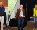 Bild: müb
Für 70 Jahre im DAV ehrt (von links) Vorsitzender Bernhard Eisenreich, den Jubilar Günther Raschke, dem auch Dritte Vorsitzende Elke Geck-Neidl und Zweiter Vorsitzender Michael Scherer gratulieren.